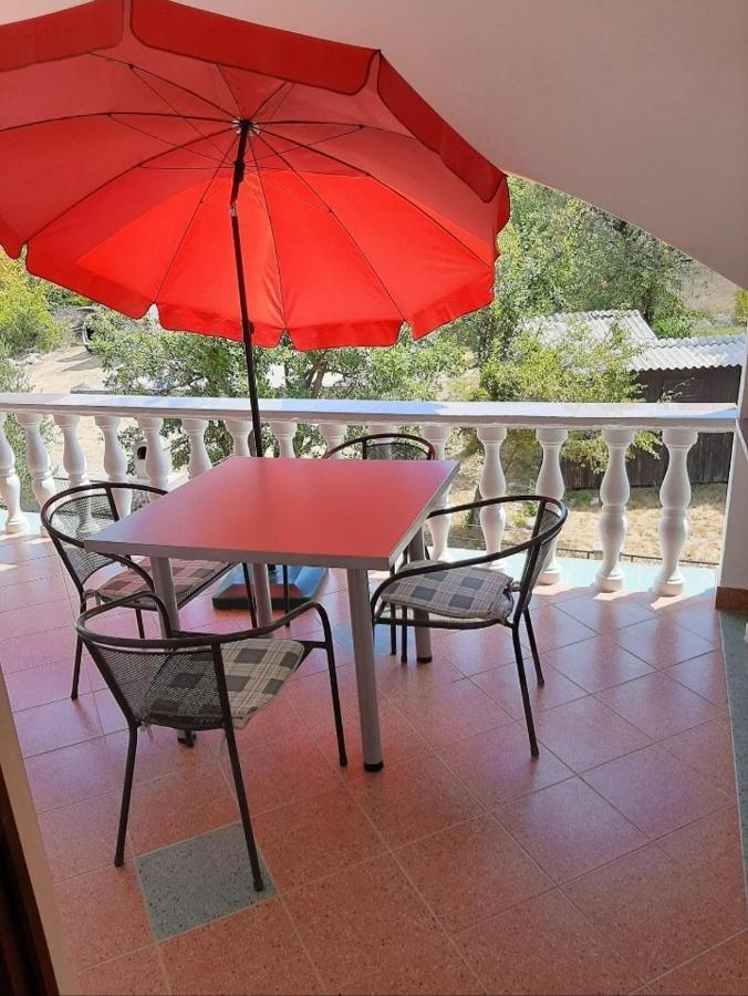 Apartments Marta Starigrad Paklenica Extérieur photo